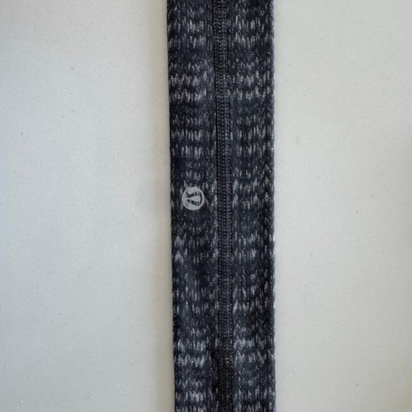 Lululemon grey knotted headband - Picture 4 of 4